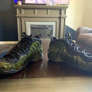 Nike foamposite legion green worn but in great condition
